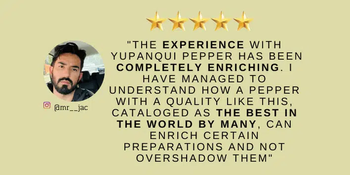Customer enjoying the premium Yupanqui peppercorn experience.