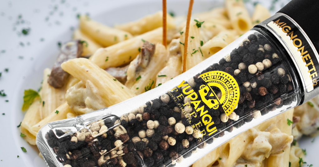 white pepper vs black pepper corns